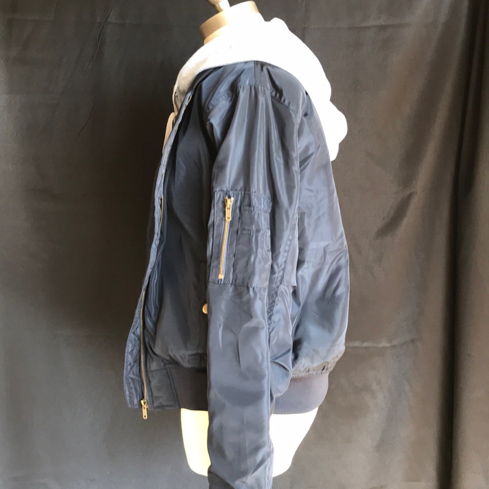 Jacket - Picture 2 of 4